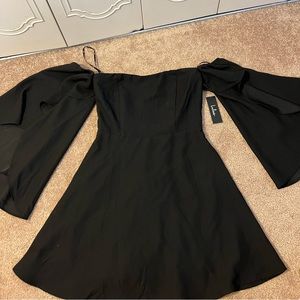 NWT women’s Lulus dress